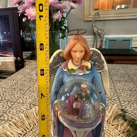 Jim Shore Cherish the Newborn King Angel Holding a holy family + mini snowglobe - Picture 9 of 10